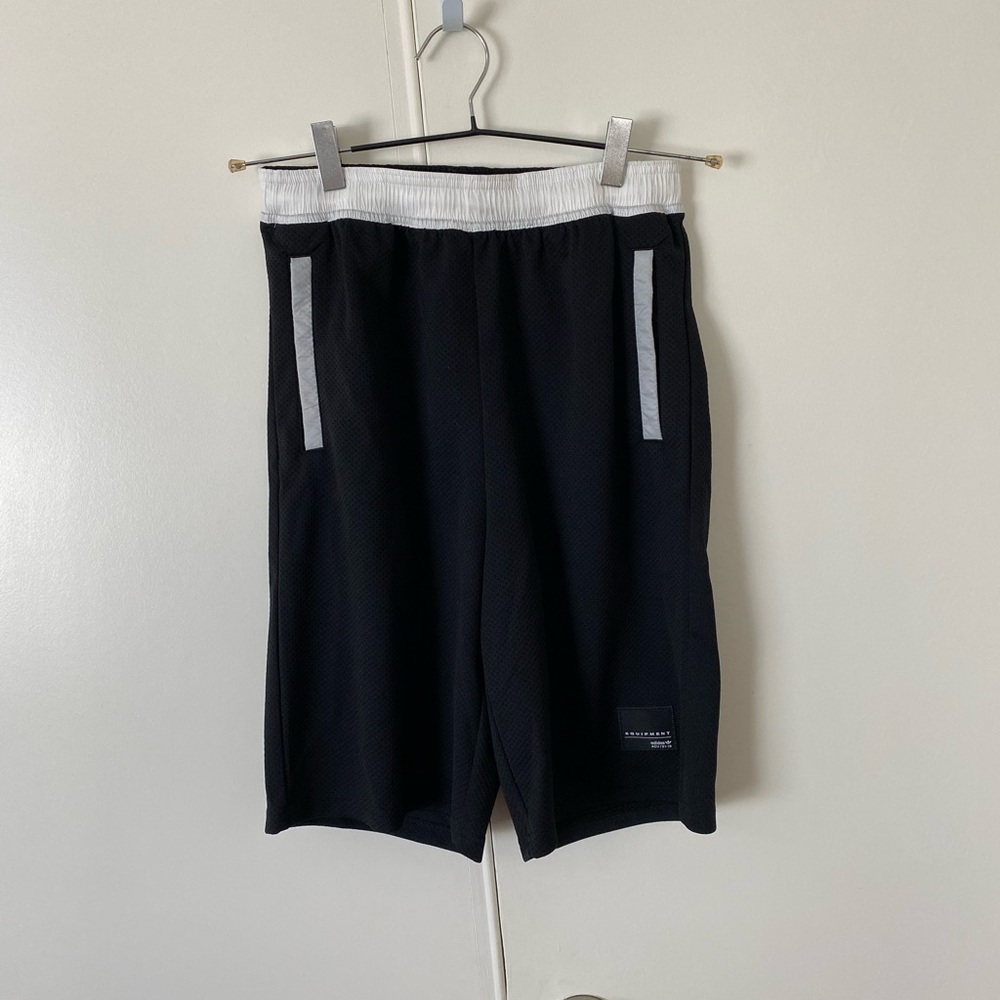 Adidas Black and White Athletic Shorts Lightweight Elastic Waistband, nwot